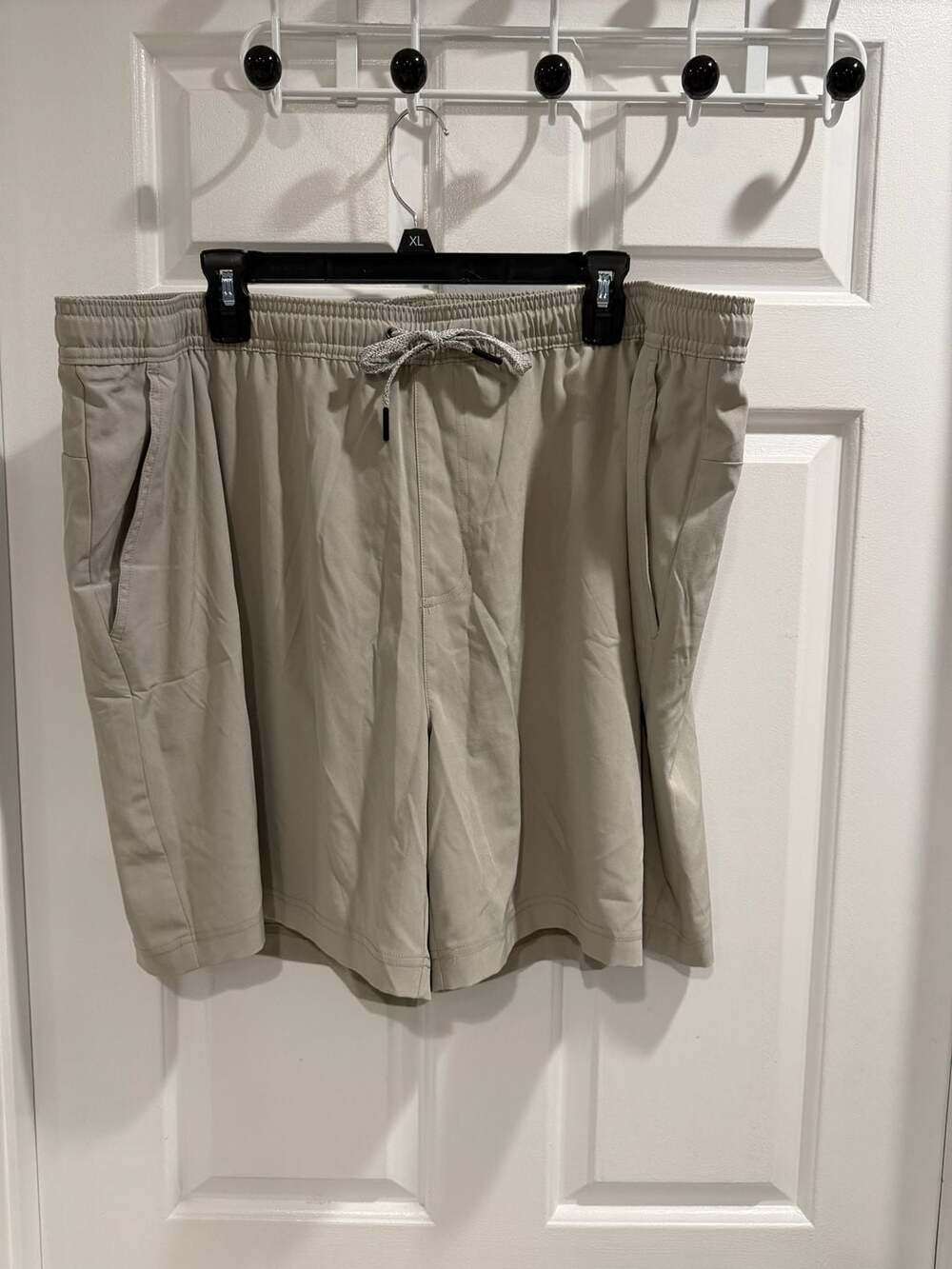 FLX Men's Performance Athletic Utility Shorts Tan Size XXL 7” inseam